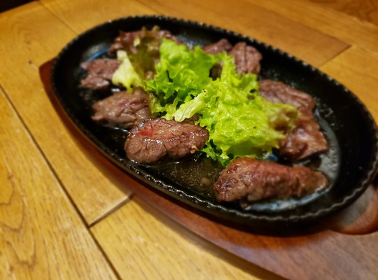 サガリの鉄板焼き