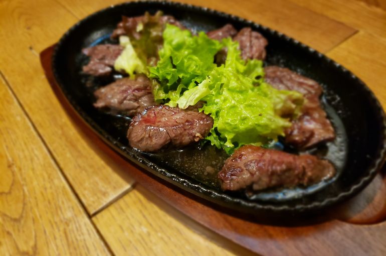 サガリの鉄板焼き